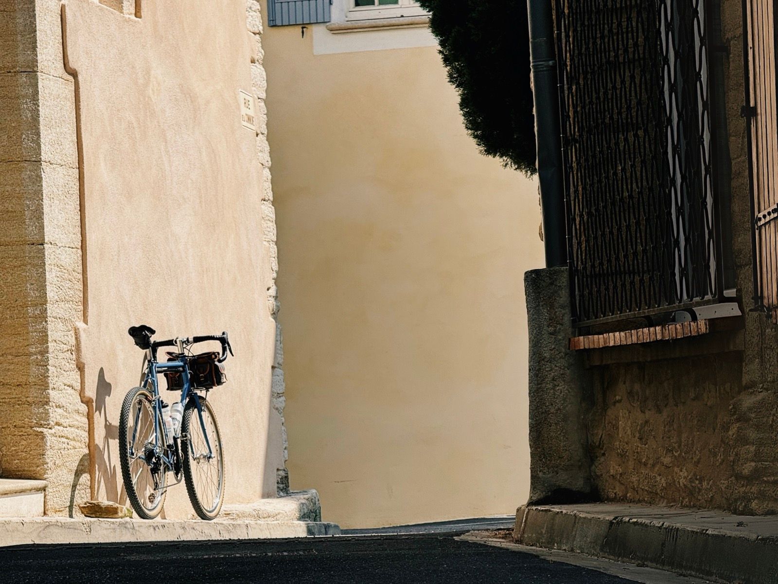 Full size image for Hello Again Provence.